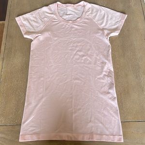 Lululemon Swiftly Tech